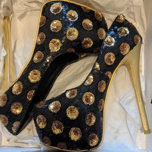 Sequin gold black polka dot heels